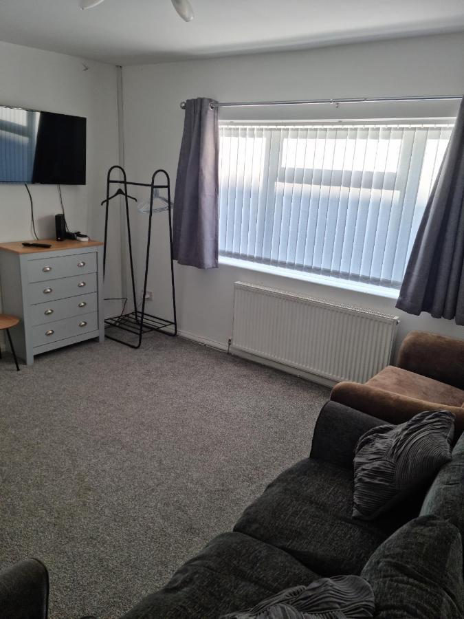 Entire House - Cheshire Oaks/Ellesmere Port Bagian luar foto